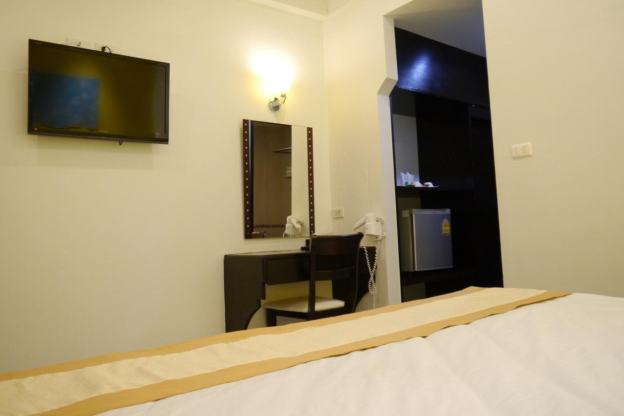 Lertnimit Hotel Chaiyaphum Exteriér fotografie